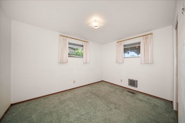 5823 N Post St, Spokane, WA 99205