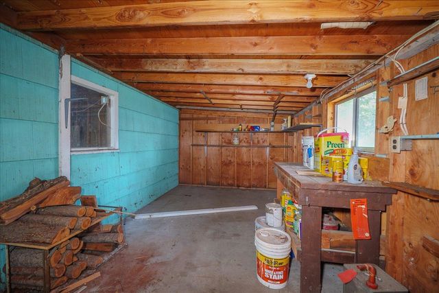5823 N Post St, Spokane, WA 99205