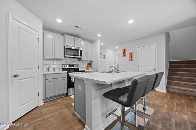 1571 Bellamy Place Drive NE 46, Leland, NC 28451
