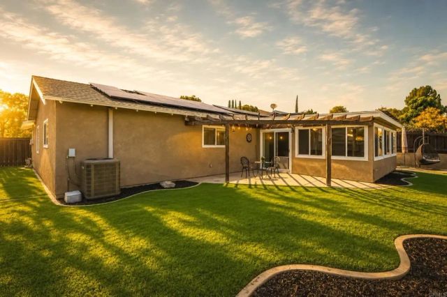 10029 Via Leslie, Santee, CA 92071