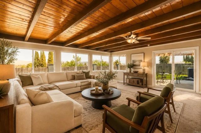 10029 Via Leslie, Santee, CA 92071