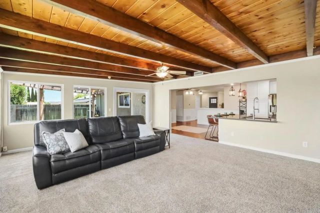 10029 Via Leslie, Santee, CA 92071