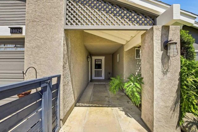10029 Via Leslie, Santee, CA 92071