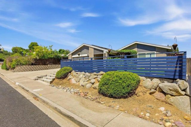 10029 Via Leslie, Santee, CA 92071