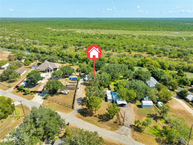 3878 N RIVERVIEW Dr, Robstown, TX 78380