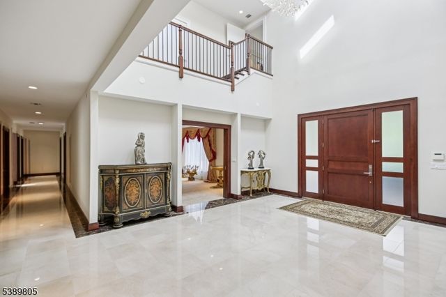 882 S Orange Ave, Millburn Twp., NJ 07078