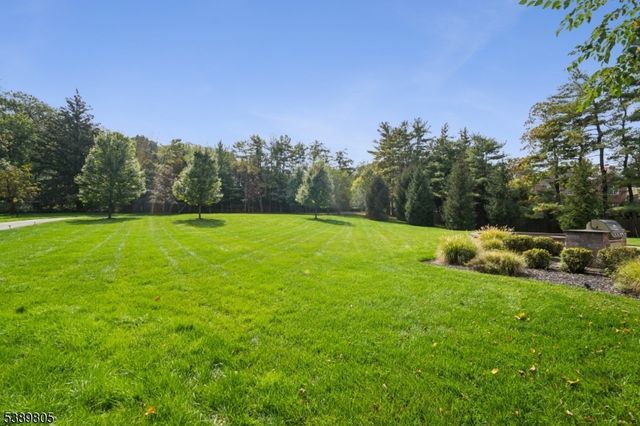 882 S Orange Ave, Millburn Twp., NJ 07078