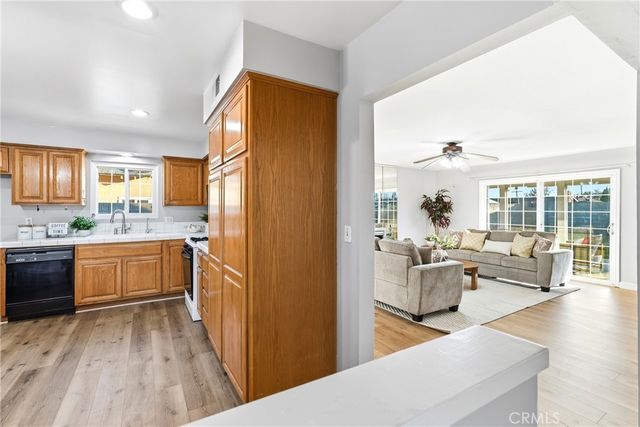 823 N Delancey Ave, San Dimas, CA 91773