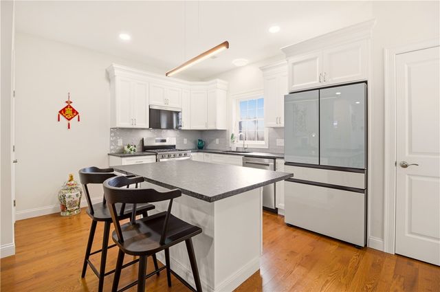 26 Kensington Way, Johnston, RI 02919