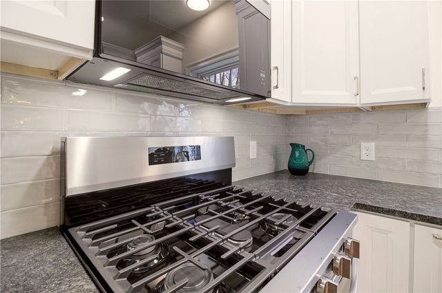 26 Kensington Way, Johnston, RI 02919