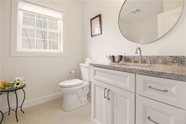 26 Kensington Way, Johnston, RI 02919