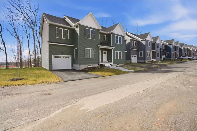 26 Kensington Way, Johnston, RI 02919