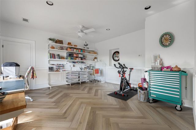 20301 Bell LN, Lago Vista, TX 78645