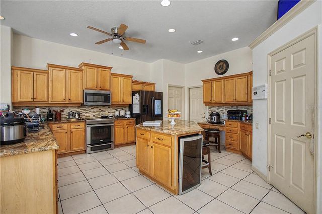 2114 SE 25TH LOOP, Ocala, FL 34471