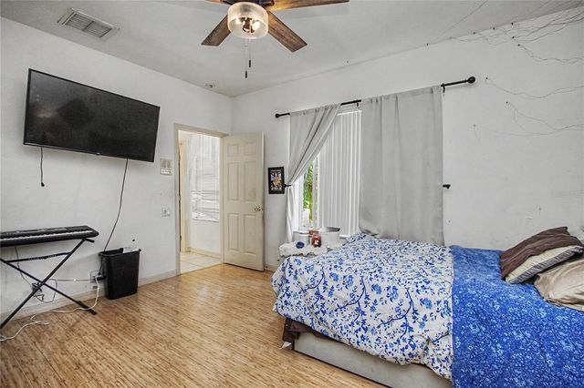 2114 SE 25TH LOOP, Ocala, FL 34471