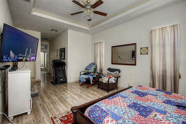 2114 SE 25TH LOOP, Ocala, FL 34471