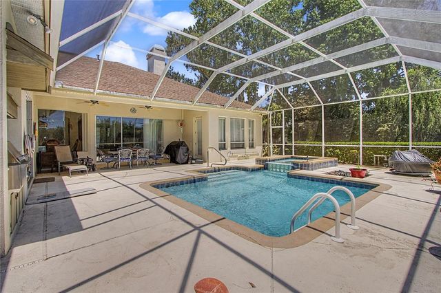 2114 SE 25TH LOOP, Ocala, FL 34471
