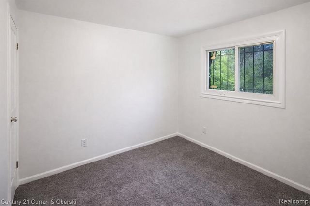 4030 W Davison, Detroit, MI 48238