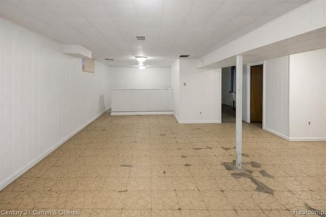 4030 W Davison, Detroit, MI 48238