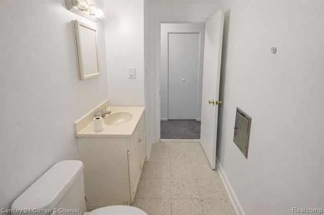 4030 W Davison, Detroit, MI 48238