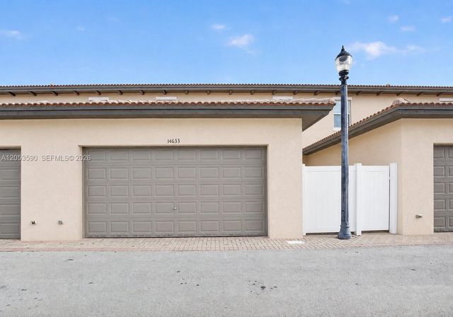 14633 SW 13th Street, Pembroke Pines, FL 33027