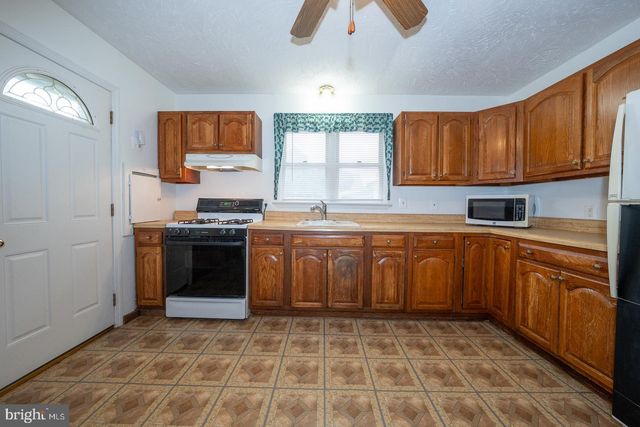 2815 ARMSTRONG AVE, Holmes, PA 19043