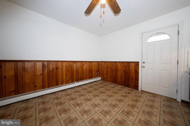 2815 ARMSTRONG AVE, Holmes, PA 19043