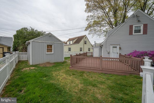 2815 ARMSTRONG AVE, Holmes, PA 19043