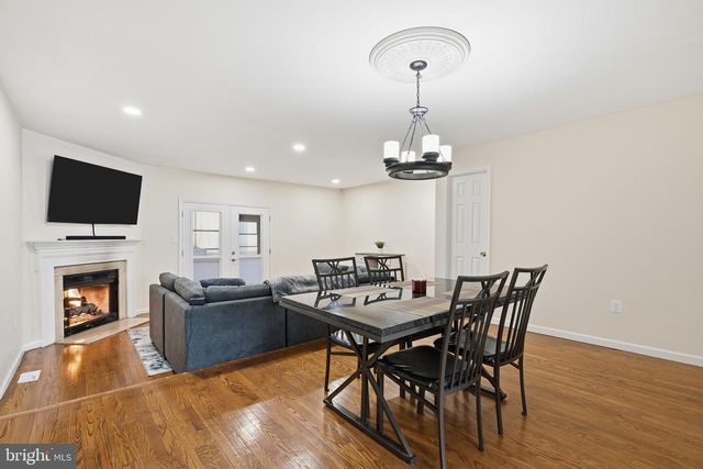 4 VARITON DR, Wilmington, DE 19810