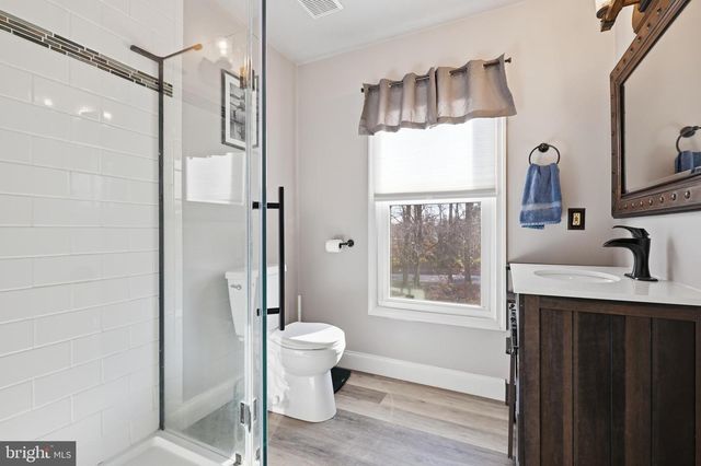 4 VARITON DR, Wilmington, DE 19810