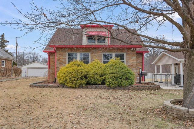 363 32nd Avenue, East Moline, IL 61244