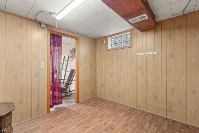 363 32nd Avenue, East Moline, IL 61244