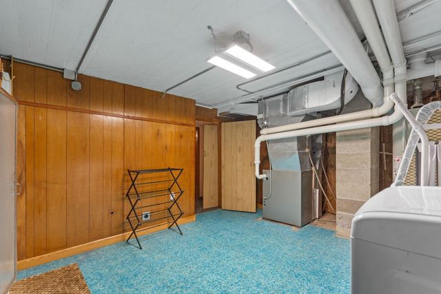 363 32nd Avenue, East Moline, IL 61244