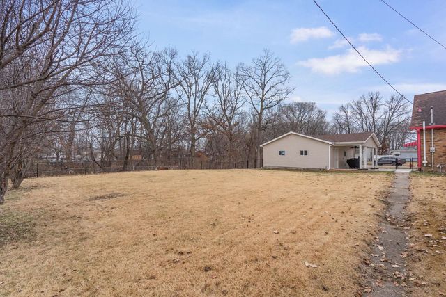 363 32nd Avenue, East Moline, IL 61244