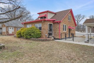 363 32nd Avenue, East Moline, IL 61244
