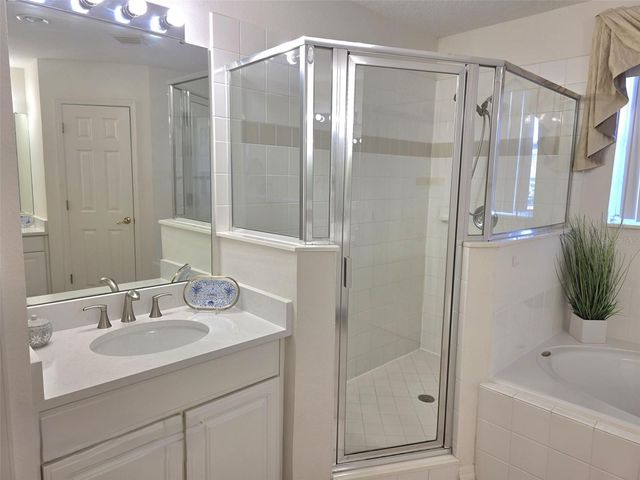 1027 BALMORAL DRIVE, Davenport, FL 33896