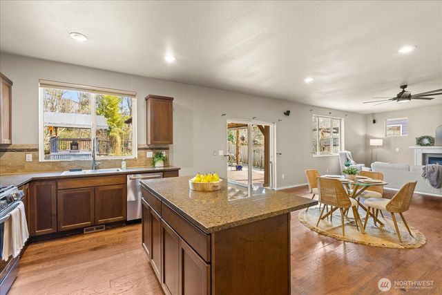 4919 79th Avenue NE, Marysville, WA 98270