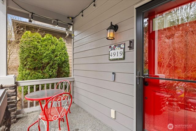 4919 79th Avenue NE, Marysville, WA 98270