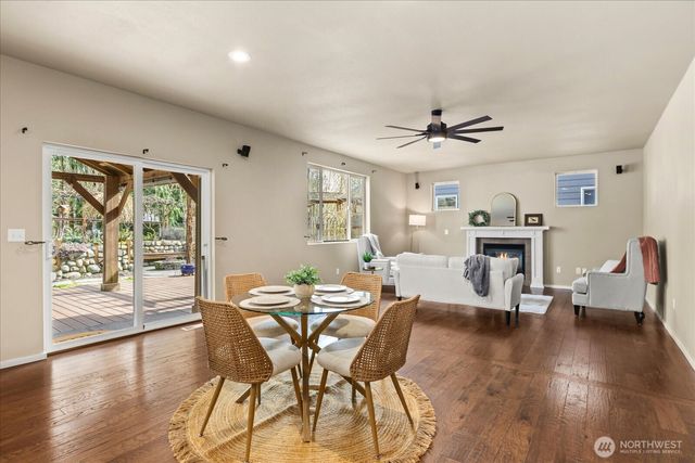 4919 79th Avenue NE, Marysville, WA 98270