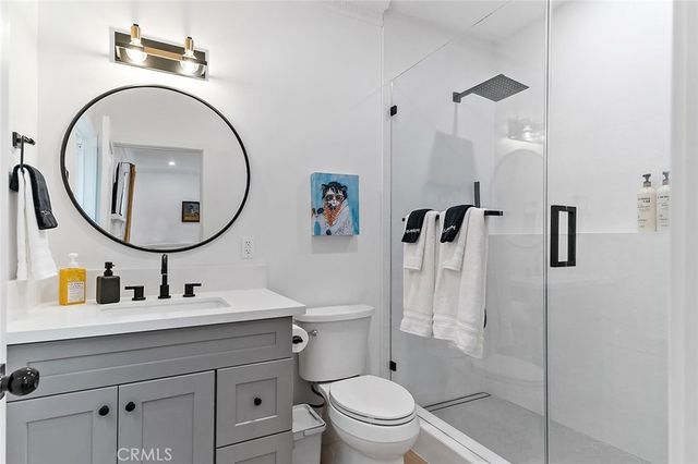 2925 W Oak, Burbank, CA 91505