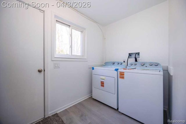 1171 Meadowood Drive, Waterford Charter Township, MI 48327