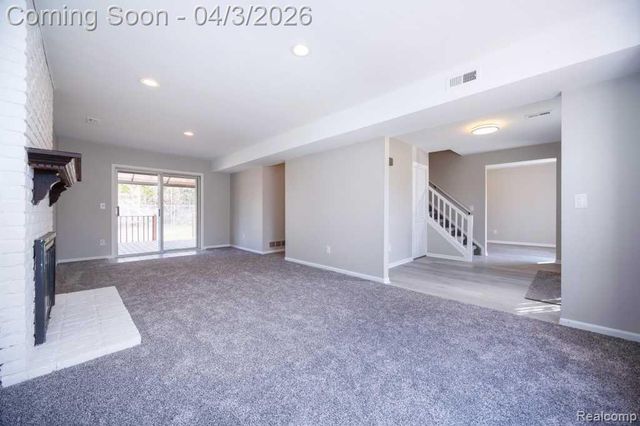 1171 Meadowood Drive, Waterford Charter Township, MI 48327