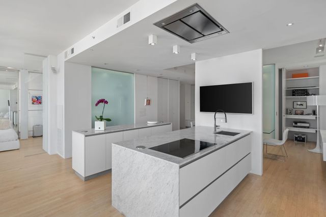 201 S 11th Street 830, Minneapolis, MN 55403