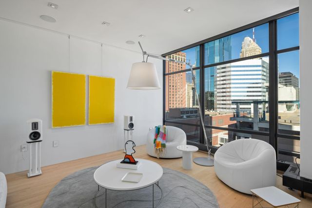 201 S 11th Street 830, Minneapolis, MN 55403