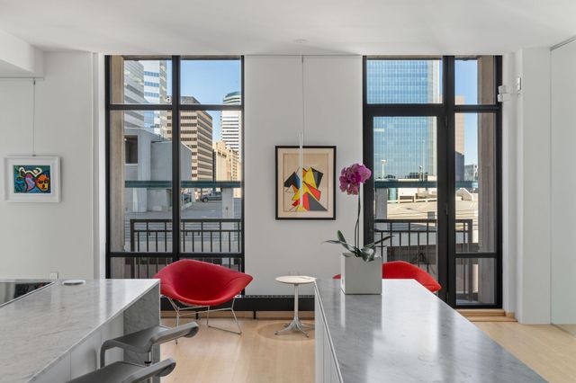 201 S 11th Street 830, Minneapolis, MN 55403