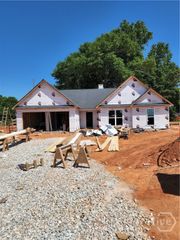 230 Airport Road 9, Canon, GA 30662