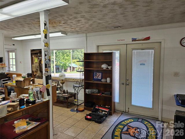 567 E Mills Street, Columbus, NC 28722