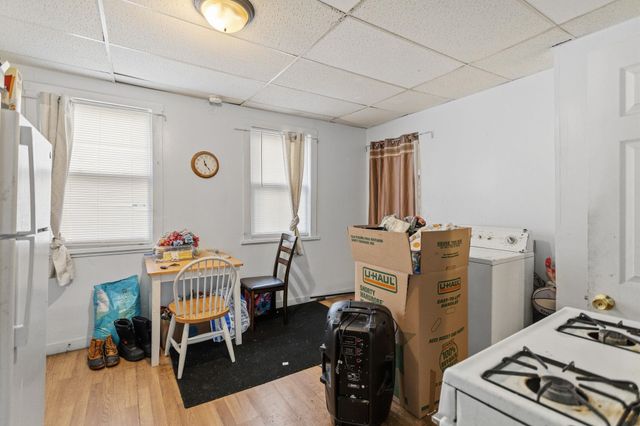 217 Spruce Street, Manchester, NH 03103