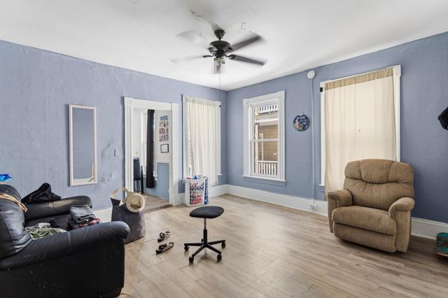 217 Spruce Street, Manchester, NH 03103