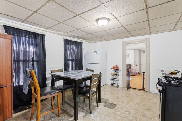 217 Spruce Street, Manchester, NH 03103